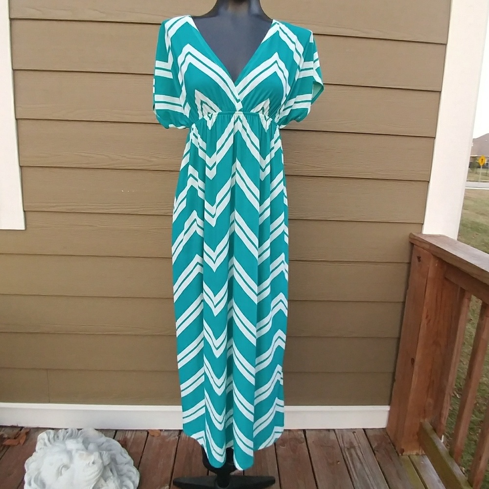 Teal and white maxi dress size small